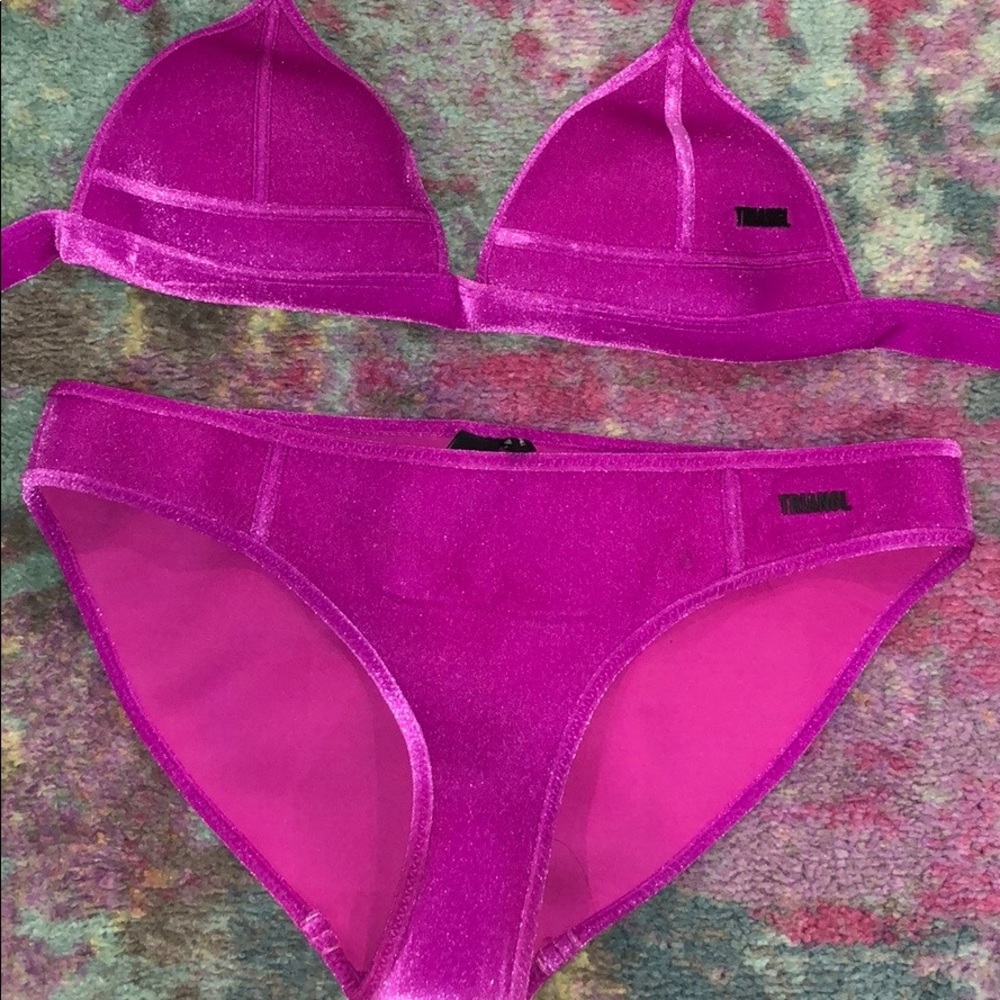 TRIANGL SWIM SET! - Picture 2 of 3